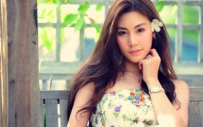 如果一个女生真的在乎你,不会把你晾在楼下那么久的